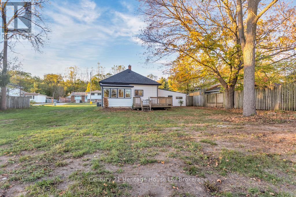 209 Victoria Street, Ingersoll, Ontario  N5C 2N2 - Photo 32 - X12457233
