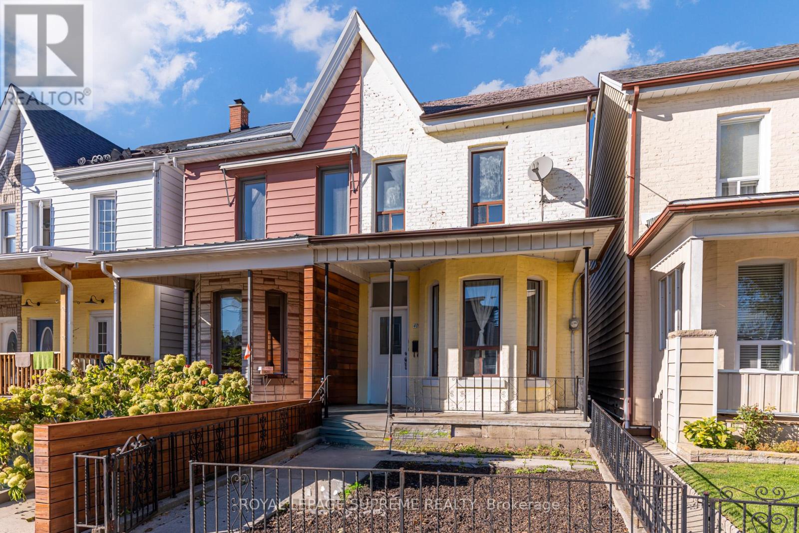 2 - 40 GORDON STREET, Toronto, Ontario
