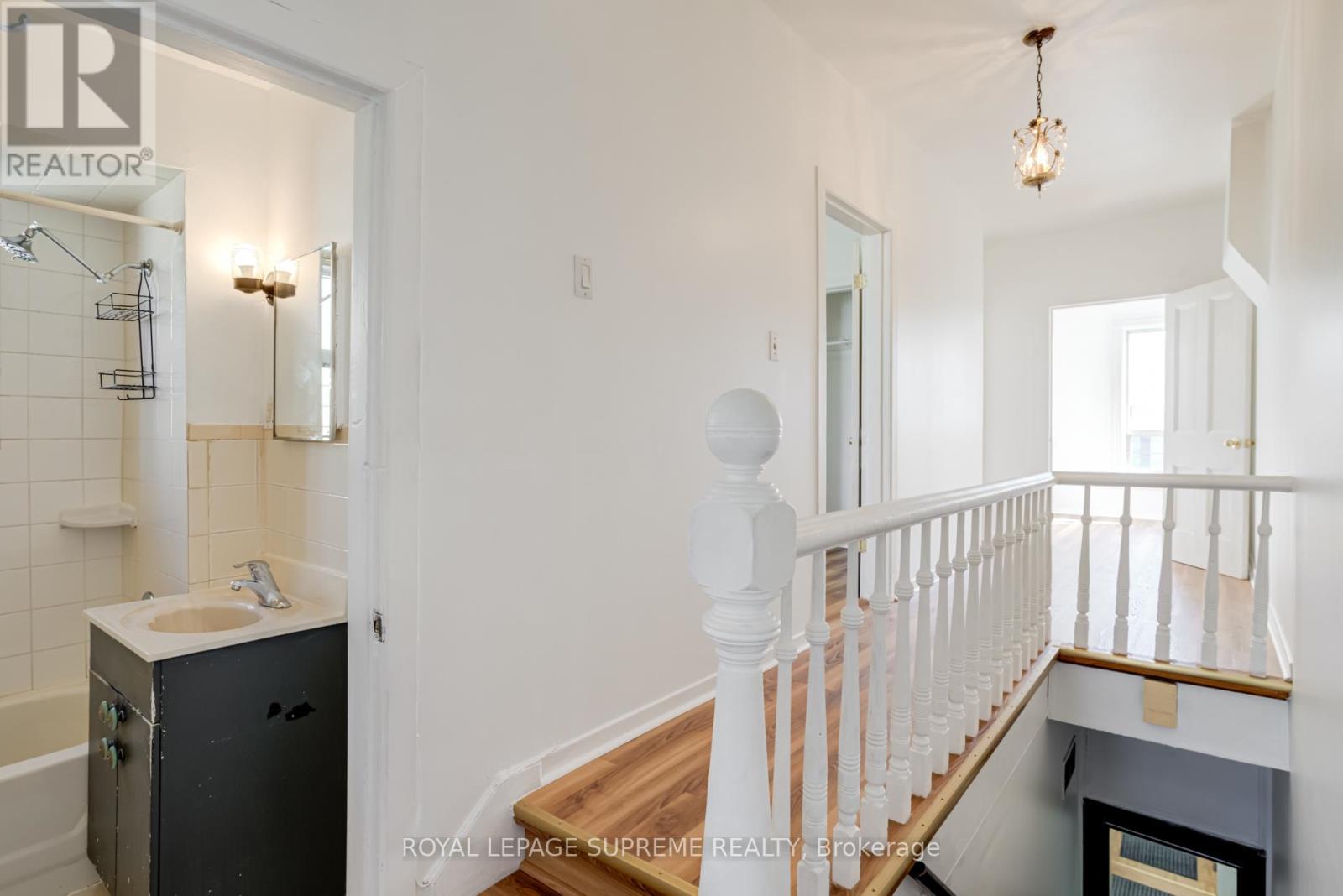 2 - 40 Gordon Street, Toronto, Ontario  M6K 2G5 - Photo 8 - C12331204