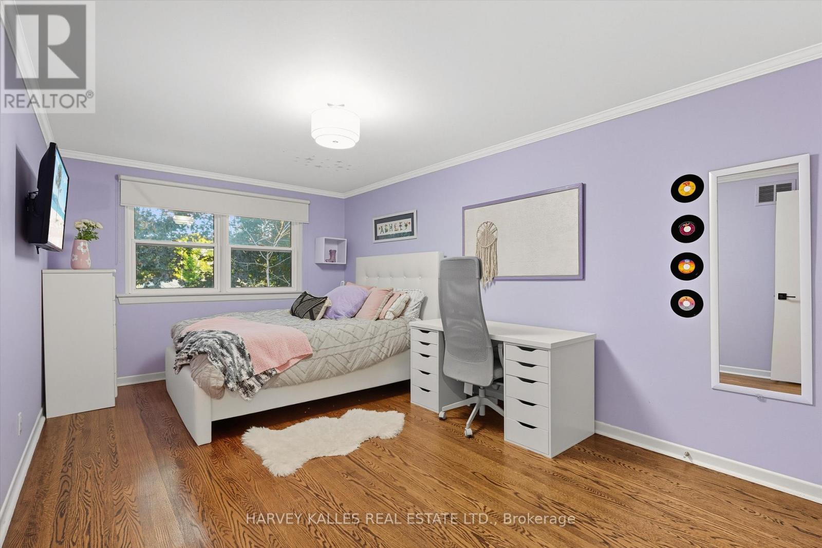 18 Farmstead Road, Toronto, Ontario  M2L 2G2 - Photo 16 - C12457256