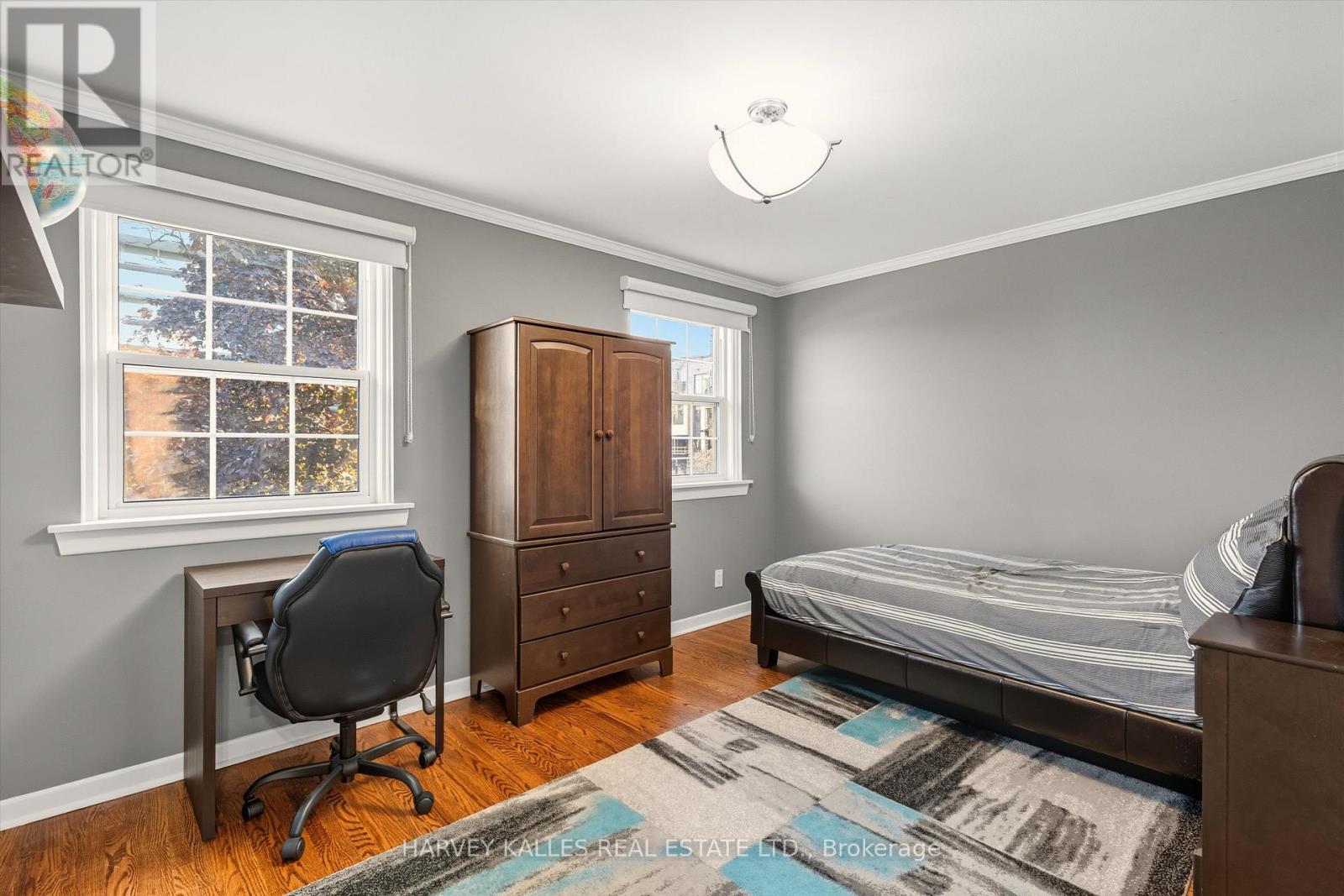 18 Farmstead Road, Toronto, Ontario  M2L 2G2 - Photo 17 - C12457256