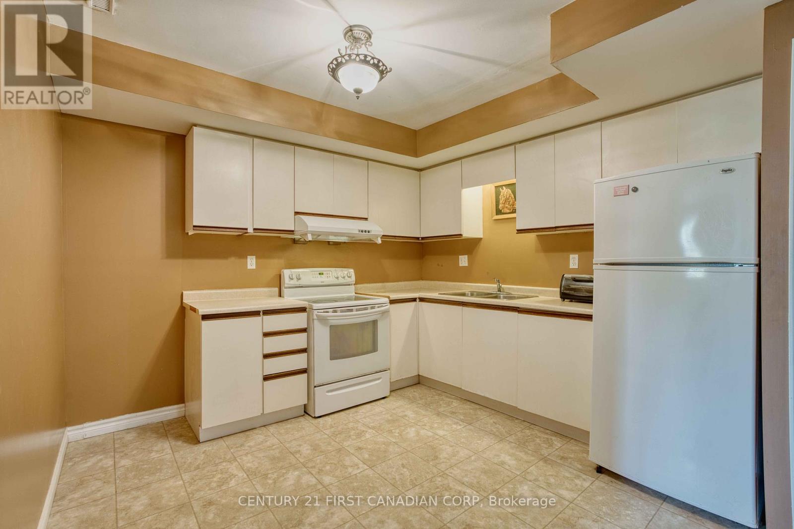581 Forest Creek Place, London East, Ontario  N5Y 5T7 - Photo 33 - X12454144