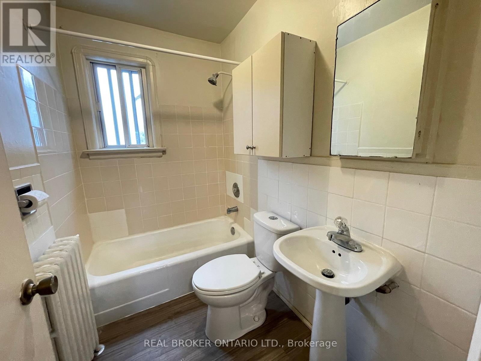 C - 204 O'connor Drive, Toronto, Ontario  M4J 2T1 - Photo 7 - E12457234