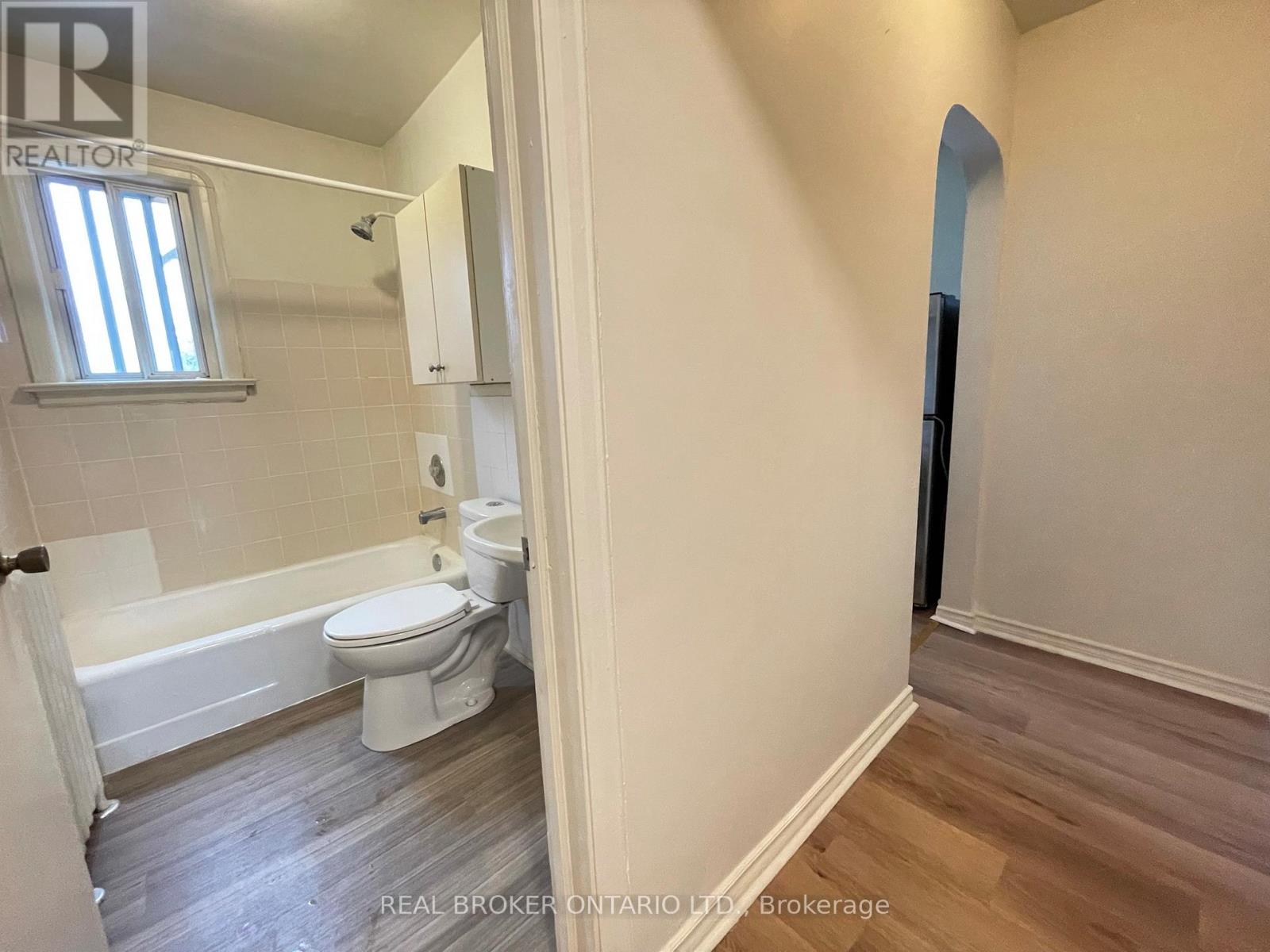 C - 204 O'connor Drive, Toronto, Ontario  M4J 2T1 - Photo 9 - E12457234