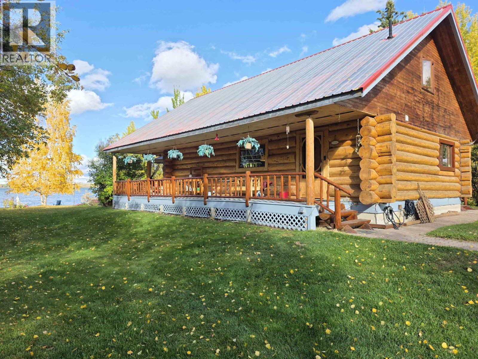 7008 YORK DRIVE, Vanderhoof, British Columbia