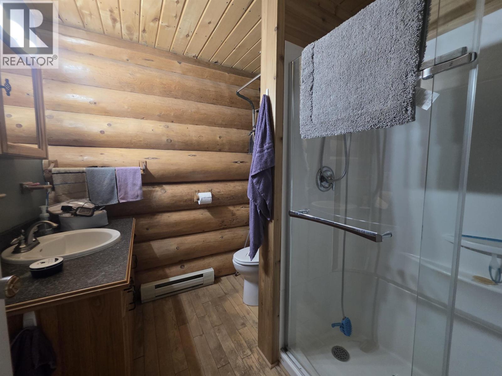 7008 York Drive, Vanderhoof, British Columbia  V0J 3A1 - Photo 4 - R3057377