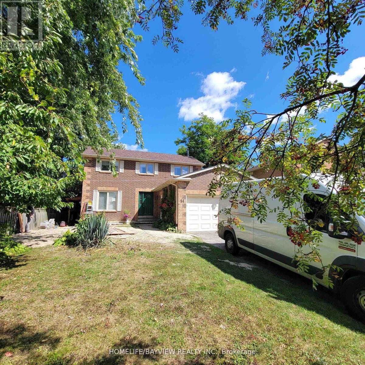 14 EVES COURT, Newmarket, Ontario