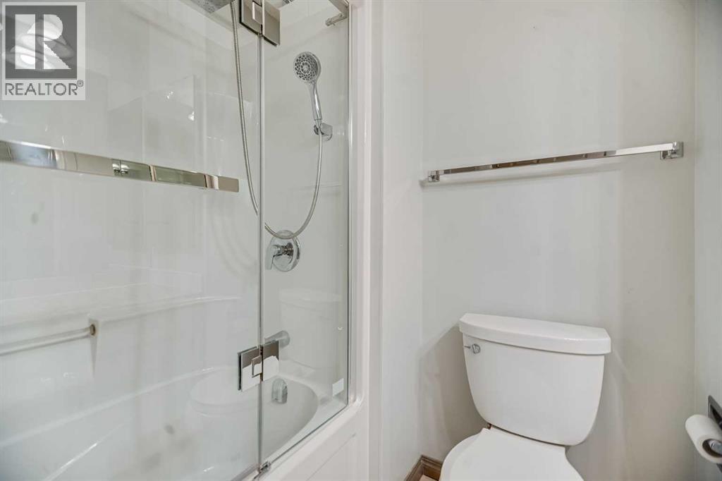 107 Wood Valley Drive Sw, Calgary, Alberta  T2W 5V6 - Photo 18 - A2262746