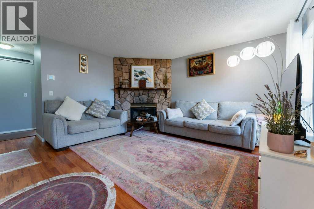 14 Macewan Park Road Nw, Calgary, Alberta  T3K 3g5 - Photo 3 - A2262155