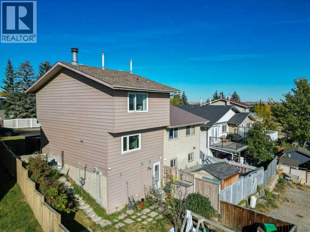 14 Macewan Park Road Nw, Calgary, Alberta  T3K 3g5 - Photo 37 - A2262155