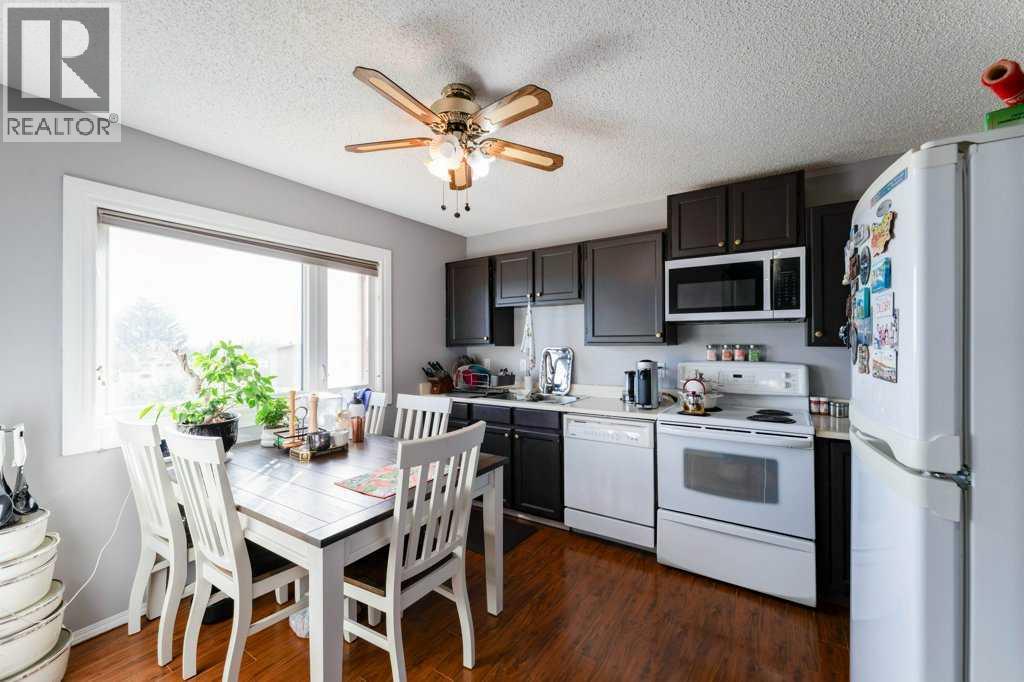 14 Macewan Park Road Nw, Calgary, Alberta  T3K 3g5 - Photo 6 - A2262155