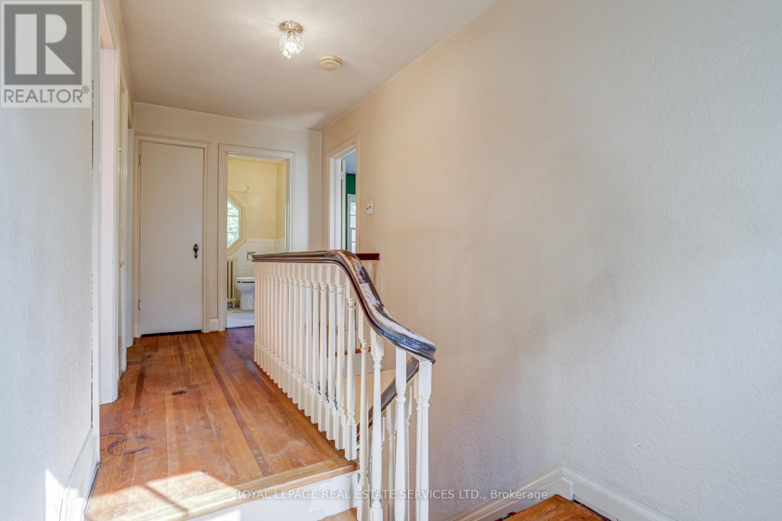 25 Ashton Manor, Toronto, Ontario  M8Y 2N6 - Photo 24 - W12457243