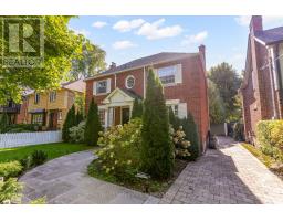 25 ASHTON MANOR, Toronto, Ontario