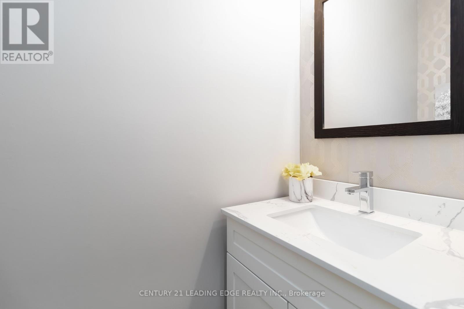 286 Fernforest Drive, Brampton, Ontario  L6R 1B6 - Photo 23 - W12457244