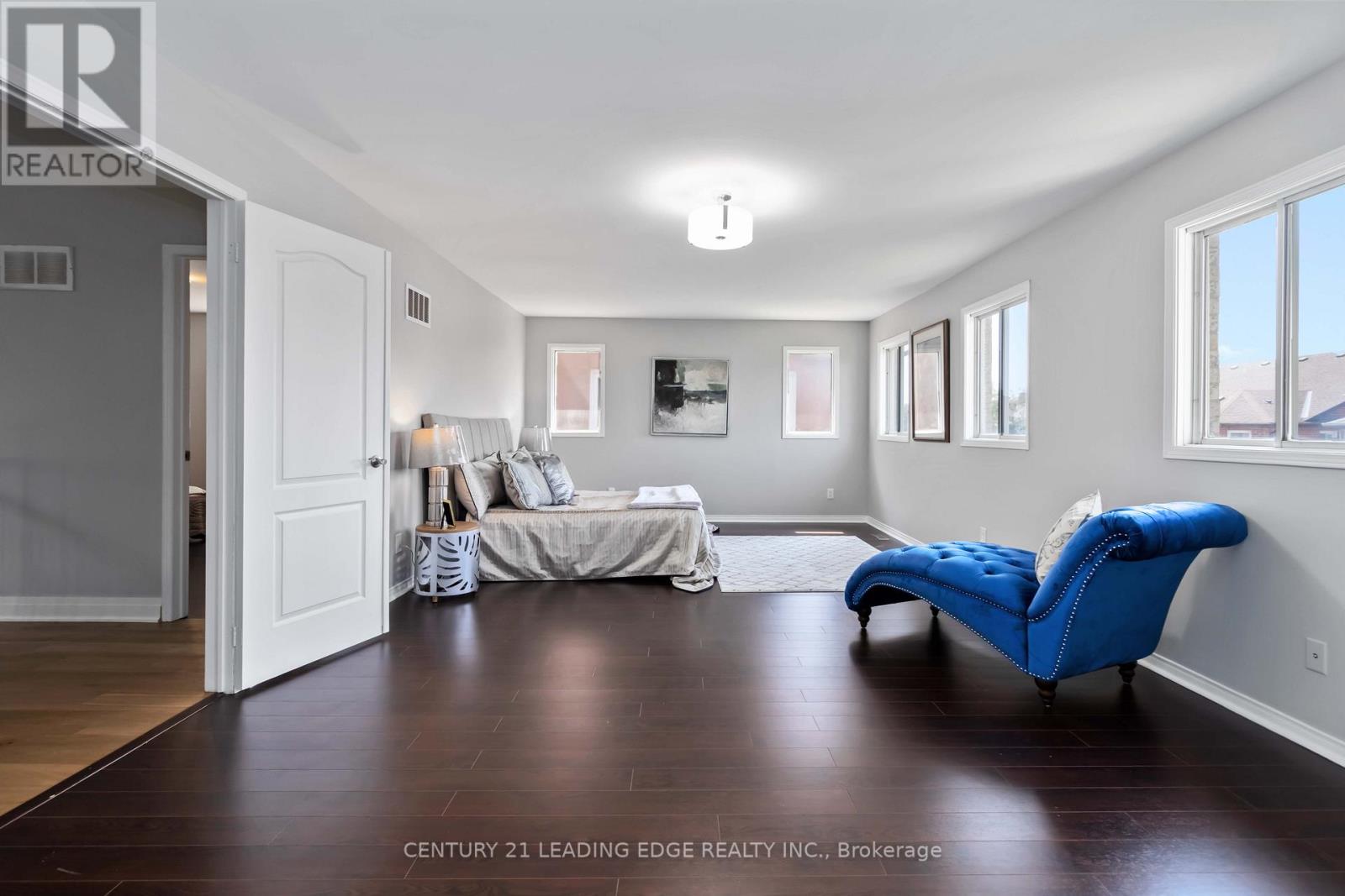 286 Fernforest Drive, Brampton, Ontario  L6R 1B6 - Photo 24 - W12457244