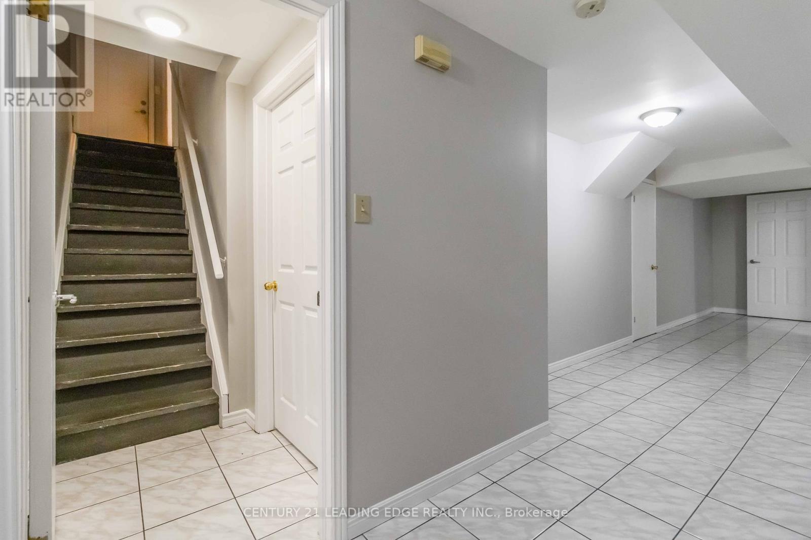 286 Fernforest Drive, Brampton, Ontario  L6R 1B6 - Photo 41 - W12457244