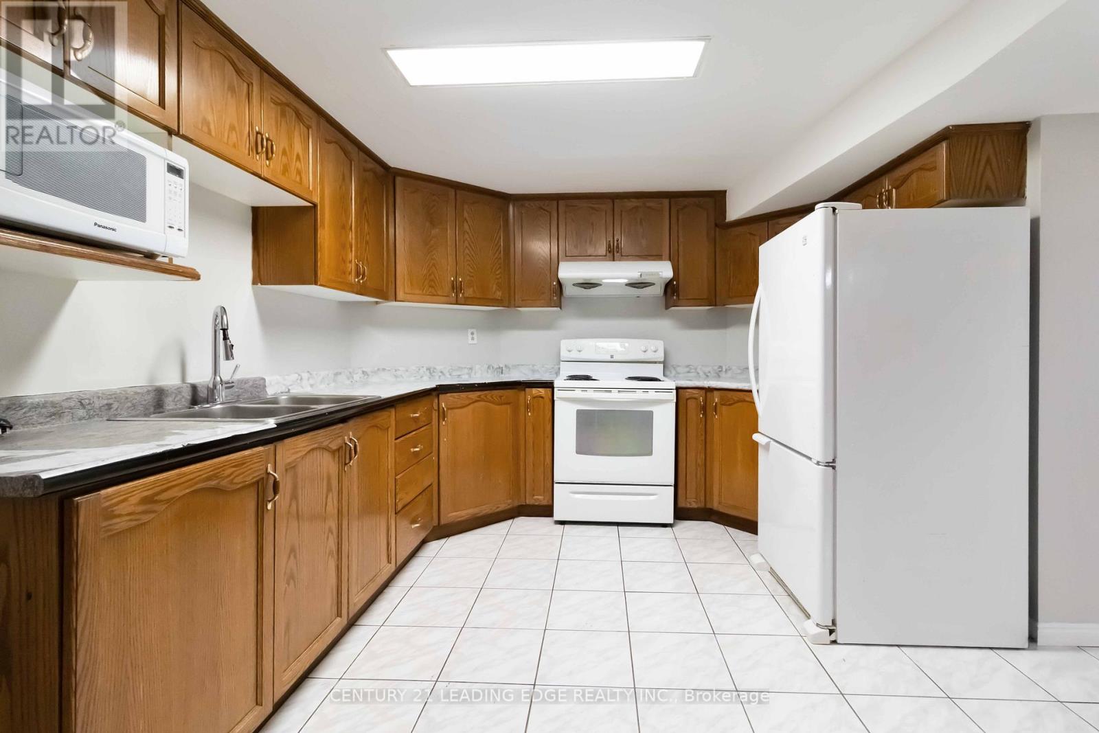 286 Fernforest Drive, Brampton, Ontario  L6R 1B6 - Photo 46 - W12457244