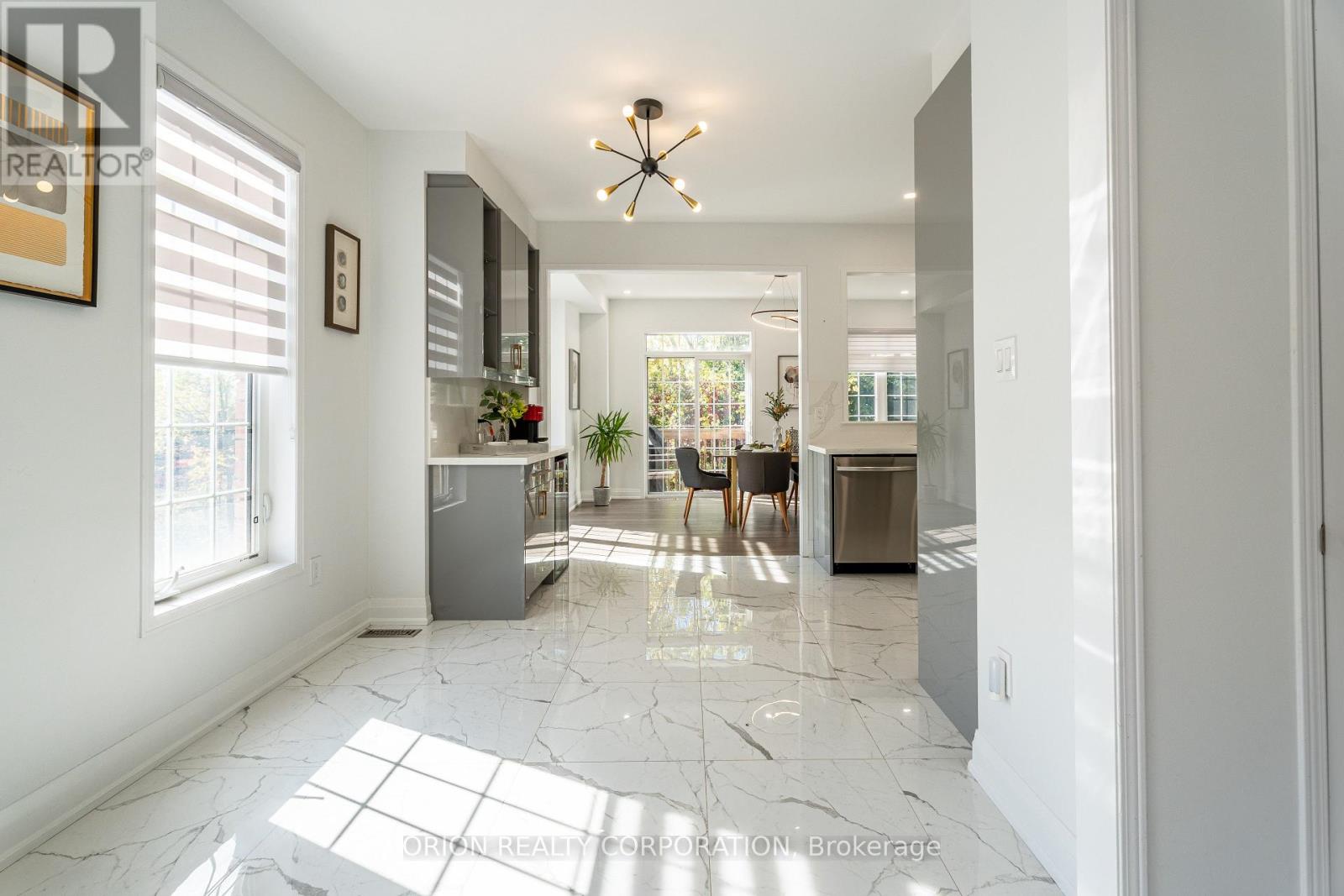 1 Promenade Trail, Halton Hills, Ontario  L7G 0G8 - Photo 10 - W12457268