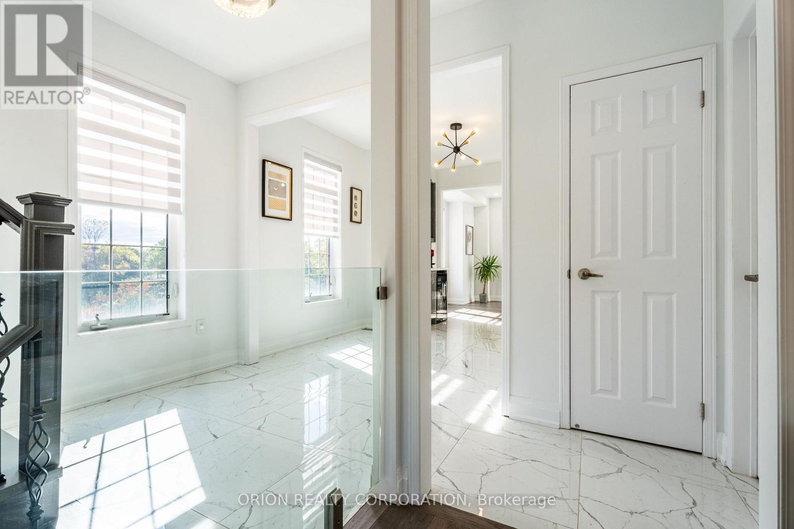 1 Promenade Trail, Halton Hills, Ontario  L7G 0G8 - Photo 8 - W12457268