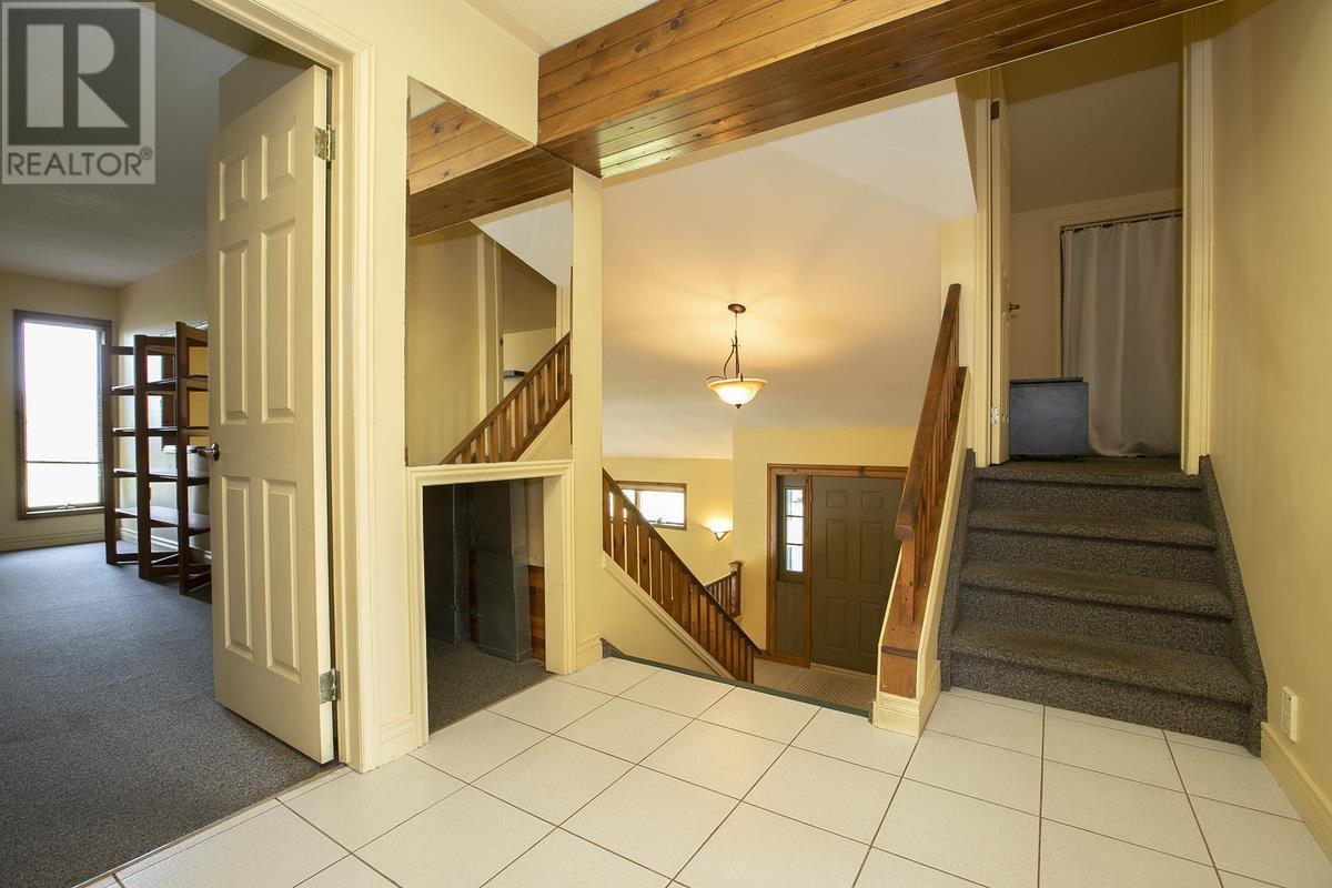 618 Allens Side Rd, Sault Ste. Marie, Ontario  P6C 2Z3 - Photo 37 - SM252141