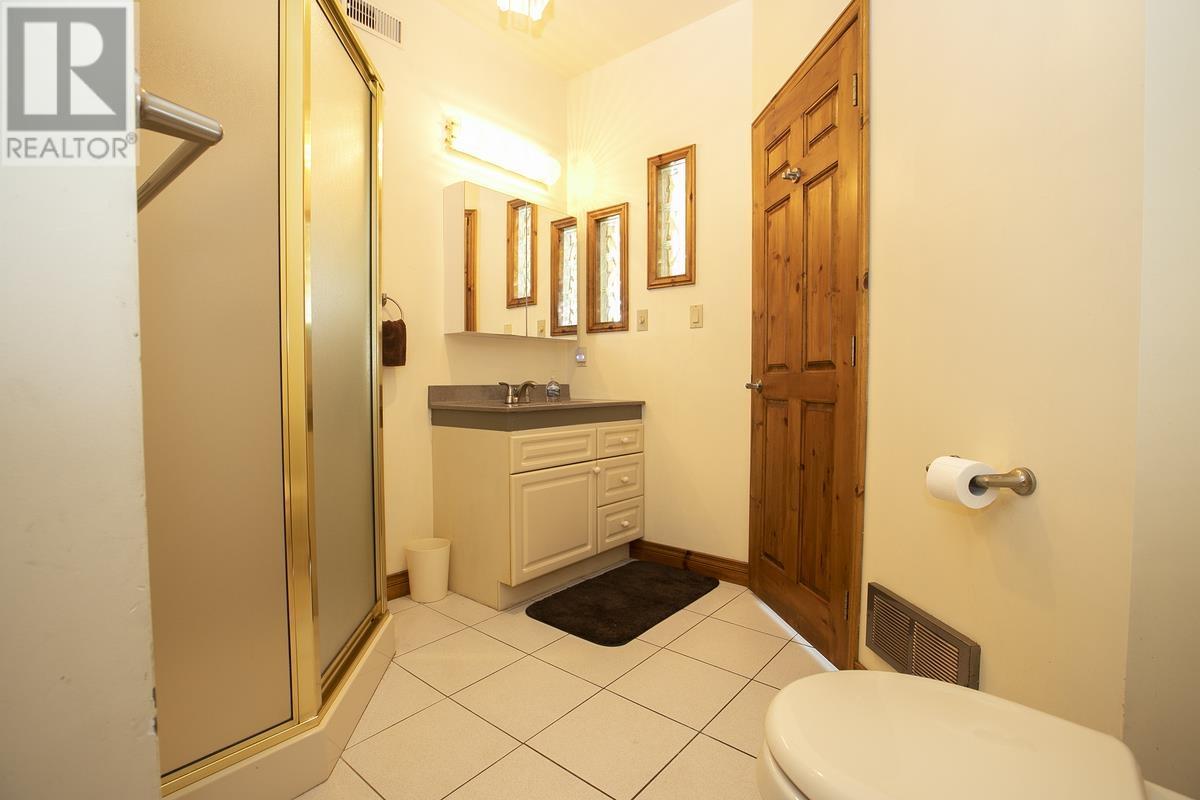 618 Allens Side Rd, Sault Ste. Marie, Ontario  P6C 2Z3 - Photo 36 - SM252141