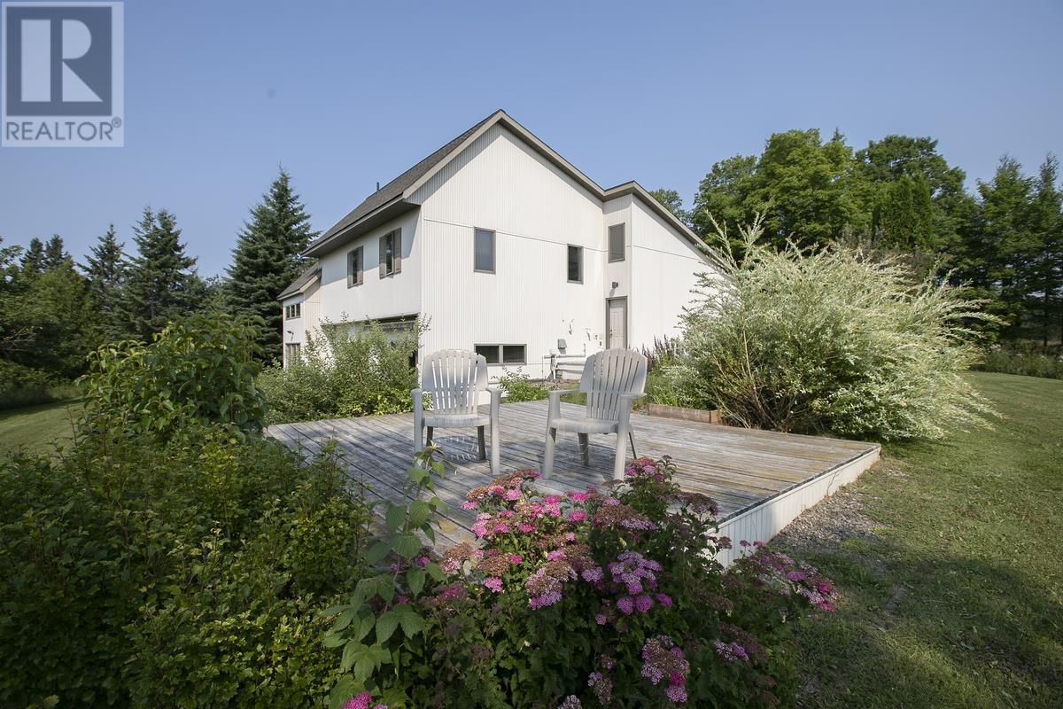 618 Allens Side Rd, Sault Ste. Marie, Ontario  P6C 2Z3 - Photo 4 - SM252141