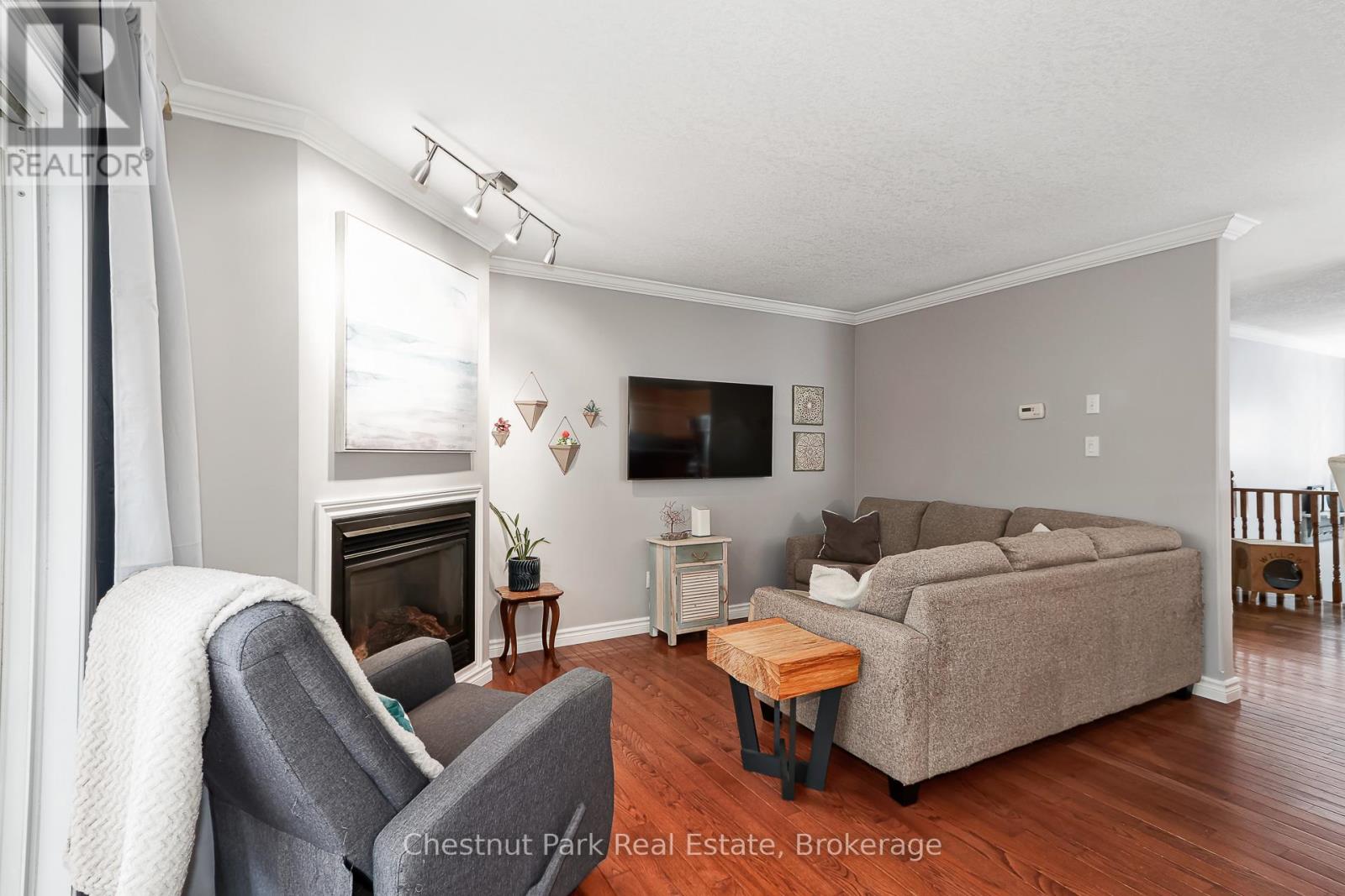 176 Melrose Avenue, Wasaga Beach, Ontario  L9Z 2T1 - Photo 11 - S12457379