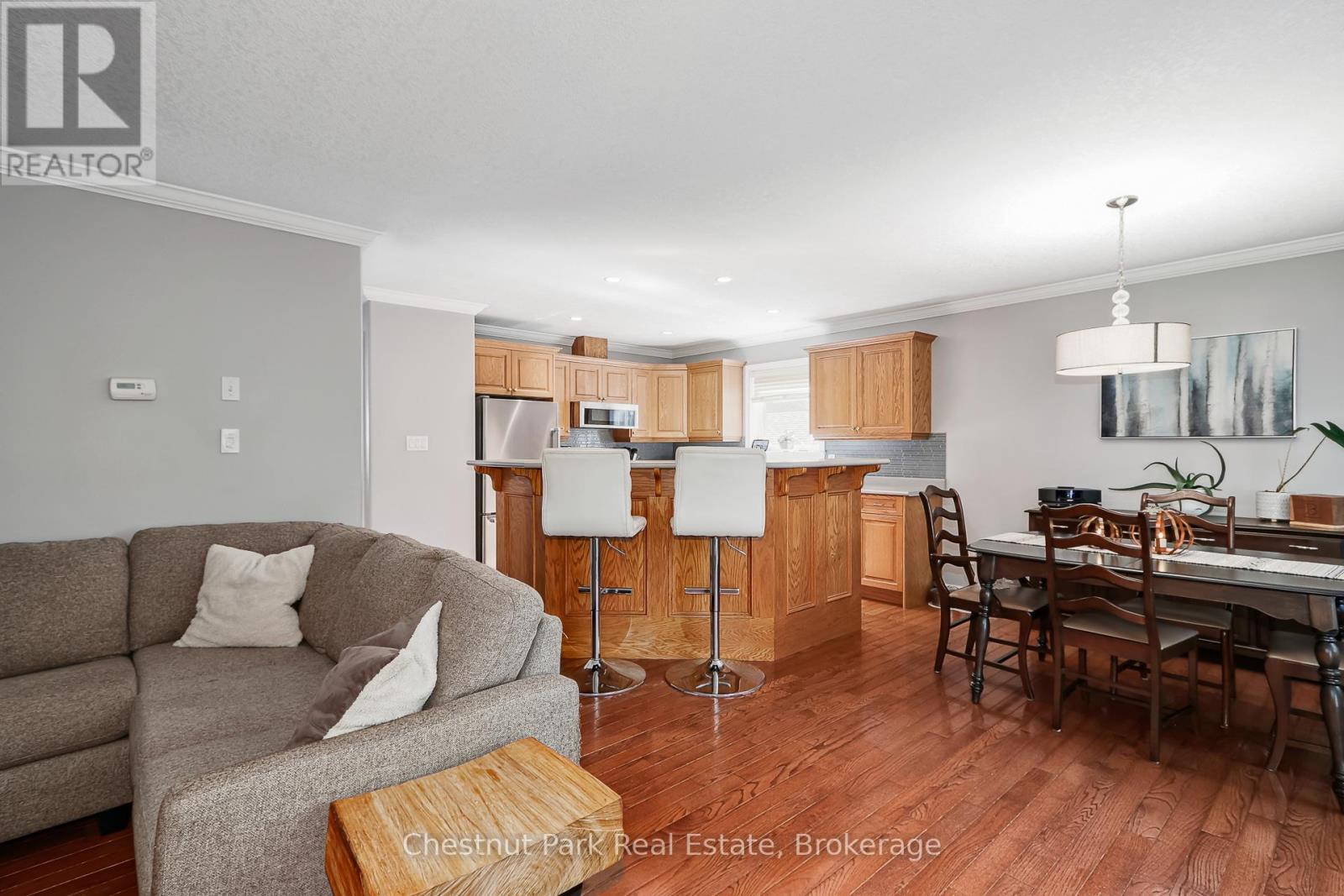 176 Melrose Avenue, Wasaga Beach, Ontario  L9Z 2T1 - Photo 13 - S12457379