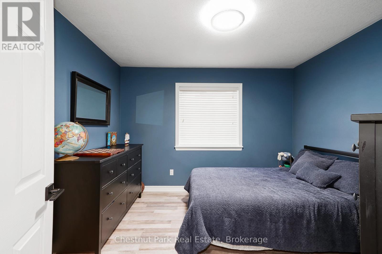 176 Melrose Avenue, Wasaga Beach, Ontario  L9Z 2T1 - Photo 18 - S12457379