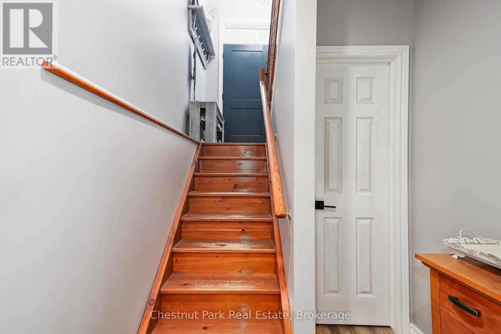 176 Melrose Avenue, Wasaga Beach, Ontario  L9Z 2T1 - Photo 25 - S12457379