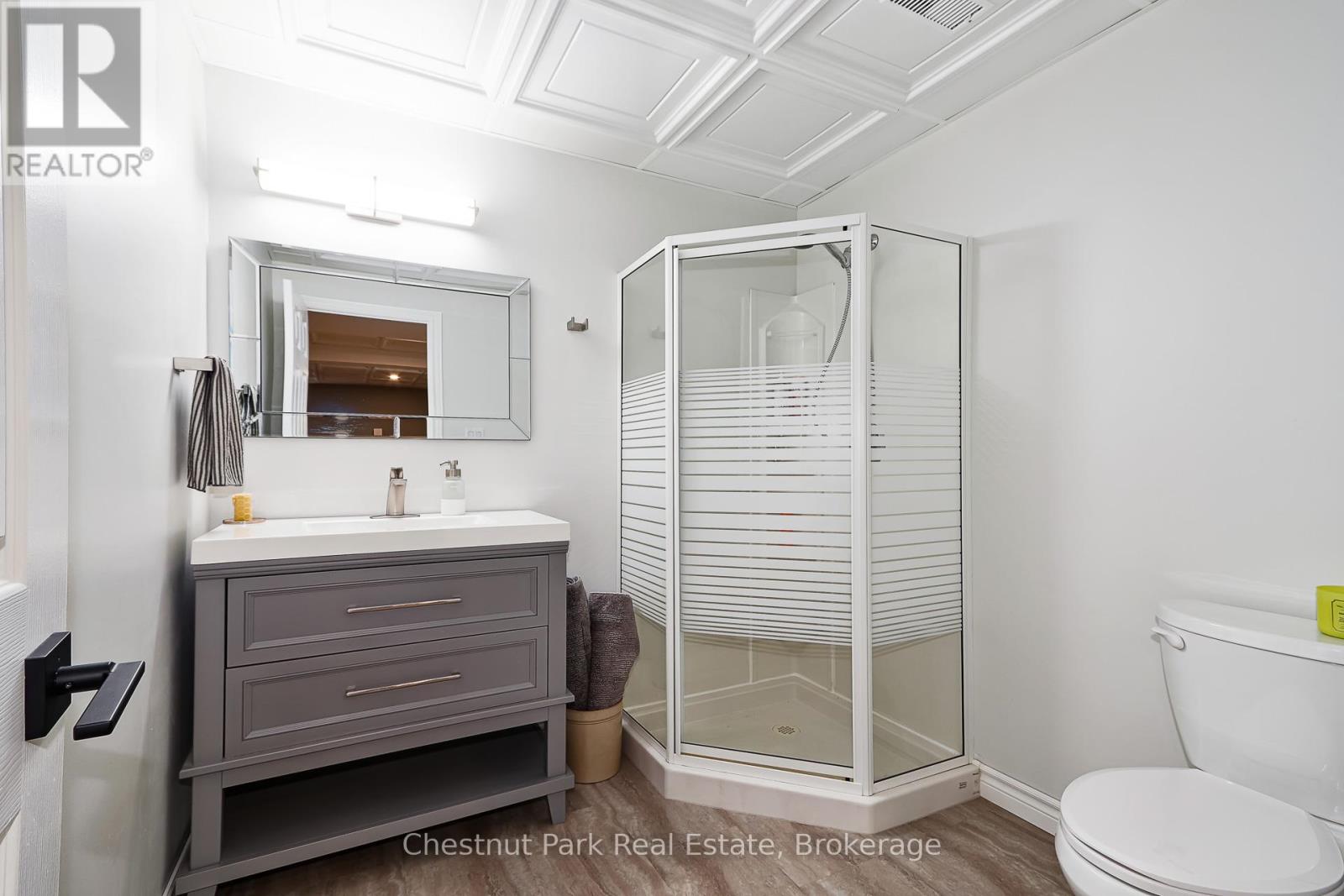 176 Melrose Avenue, Wasaga Beach, Ontario  L9Z 2T1 - Photo 33 - S12457379