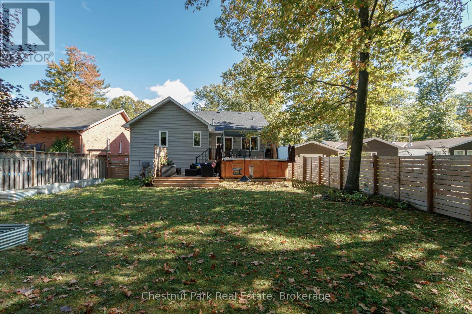 176 Melrose Avenue, Wasaga Beach, Ontario  L9Z 2T1 - Photo 38 - S12457379