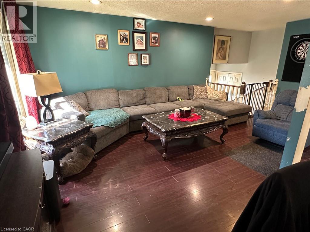 9 Beaver Crescent, Brantford, Ontario  N3P 1T3 - Photo 4 - 40774853