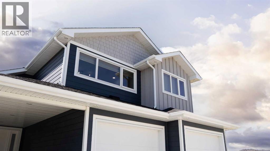 692 Sixmile Crescent S, Lethbridge, Alberta  T1K 8G3 - Photo 1 - A2258561