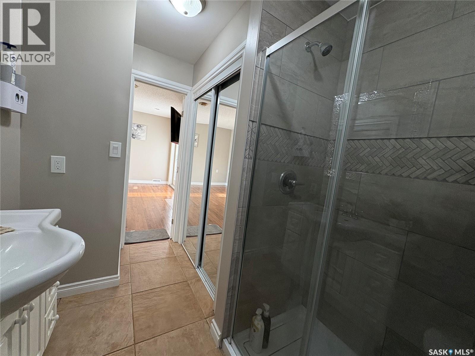 115 Fuhrmann Crescent, Regina, Saskatchewan  S4R 7W2 - Photo 23 - SK020535