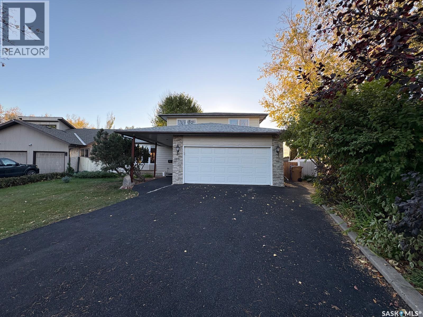 115 Fuhrmann Crescent, Regina, Saskatchewan  S4R 7W2 - Photo 1 - SK020535