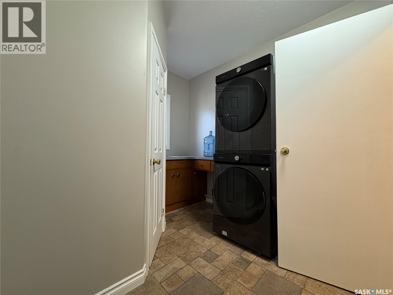 115 Fuhrmann Crescent, Regina, Saskatchewan  S4R 7W2 - Photo 37 - SK020535