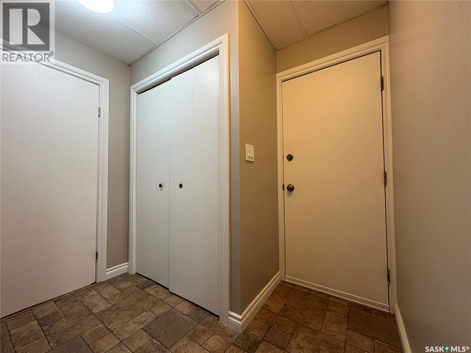 115 Fuhrmann Crescent, Regina, Saskatchewan  S4R 7W2 - Photo 34 - SK020535