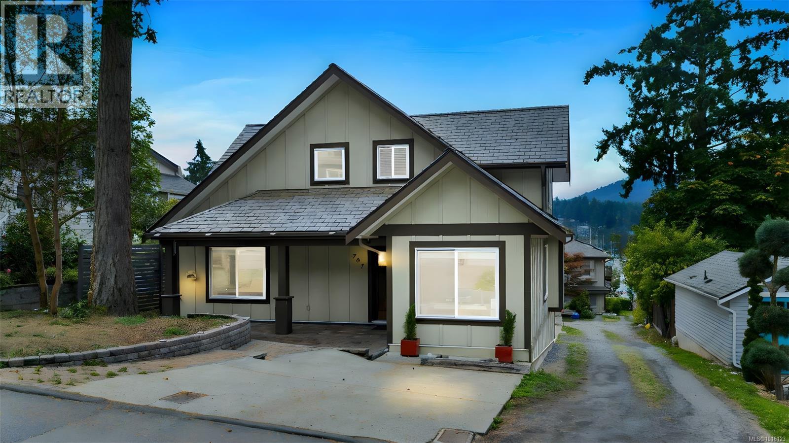 767 Harding Lane, Central Saanich, British Columbia