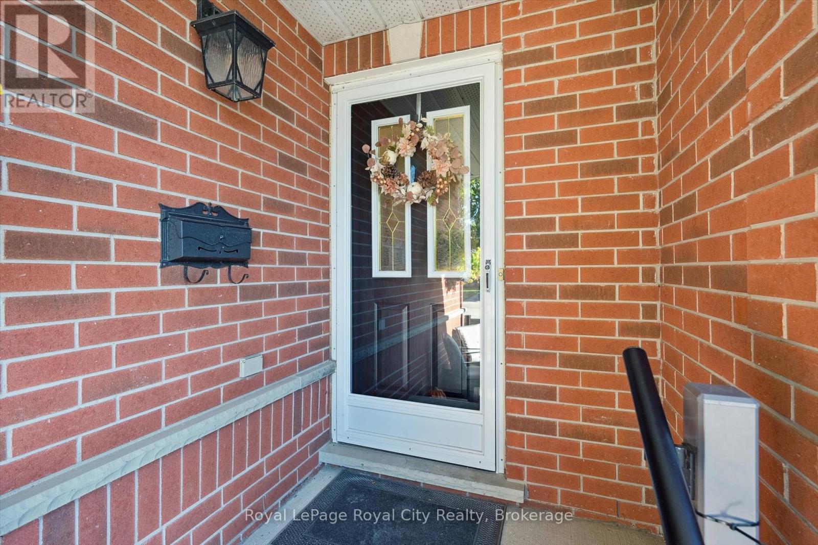 21 Cherry Blossom Circle, Guelph, Ontario  N1G 4X7 - Photo 40 - X12457333