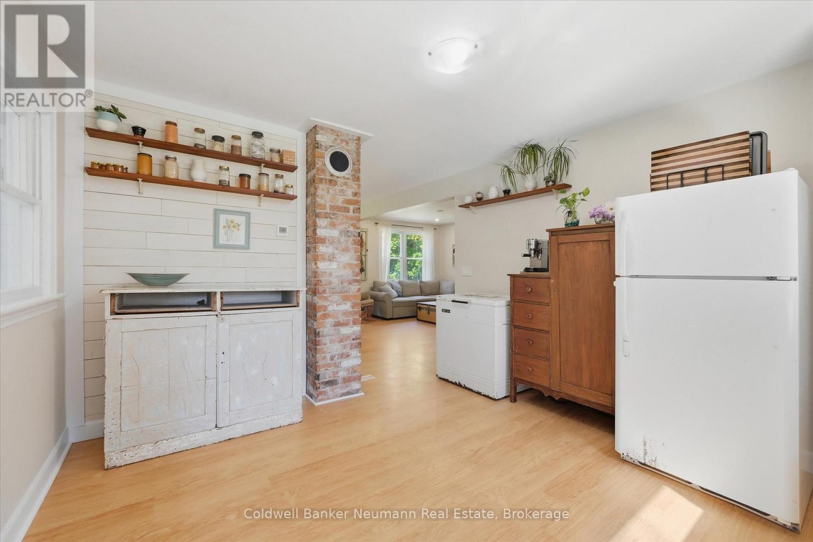 1704 2nd Con Road W, Hamilton, Ontario  L0R 1T0 - Photo 7 - X12457354