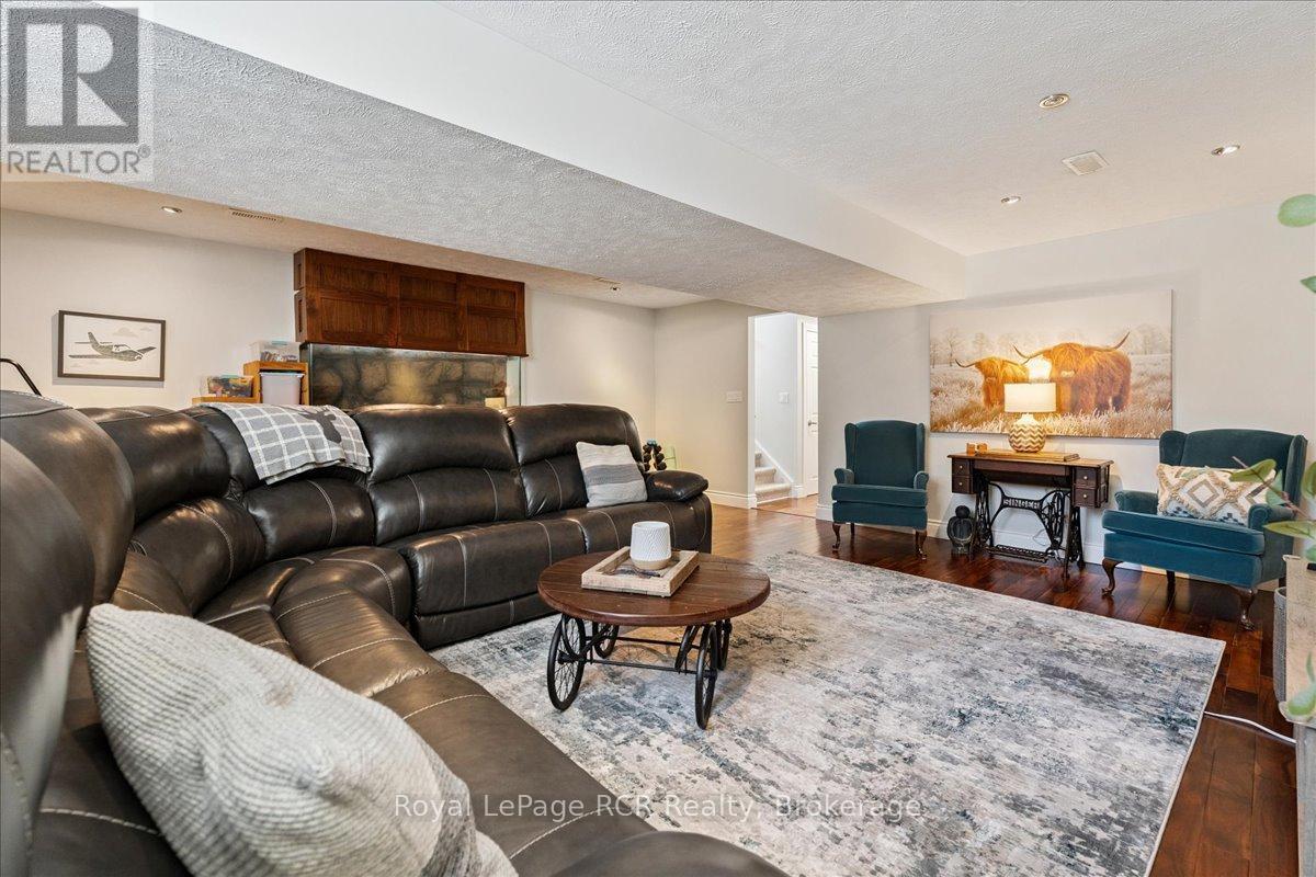 1807 8th Avenue W, Owen Sound, Ontario  N4K 0A7 - Photo 34 - X12457378