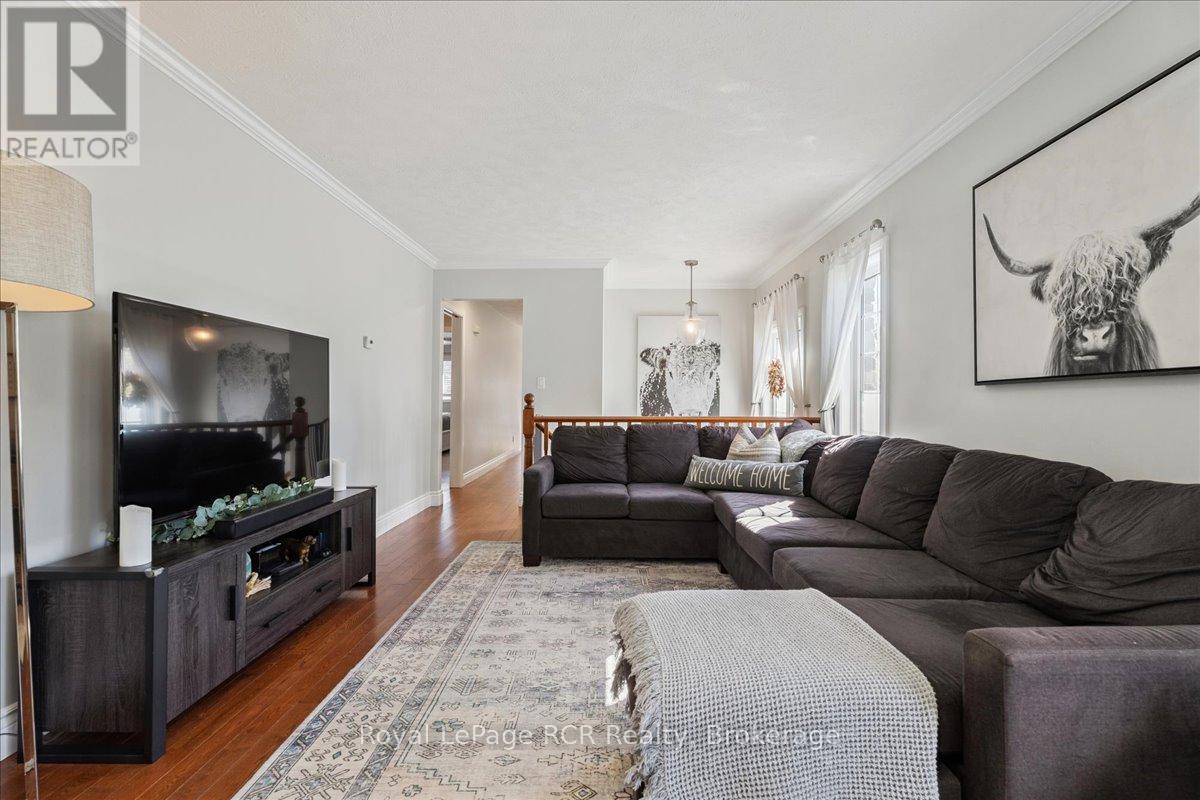 1807 8th Avenue W, Owen Sound, Ontario  N4K 0A7 - Photo 4 - X12457378