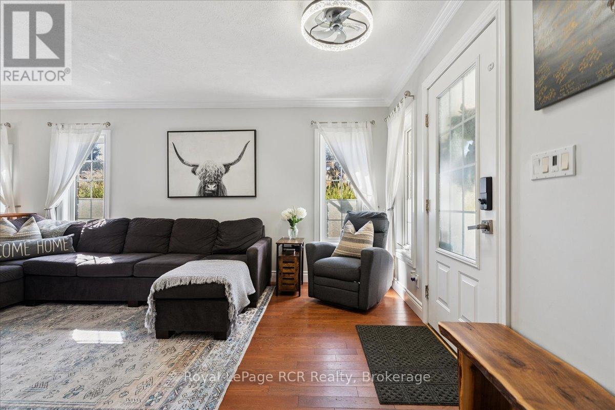 1807 8th Avenue W, Owen Sound, Ontario  N4K 0A7 - Photo 6 - X12457378