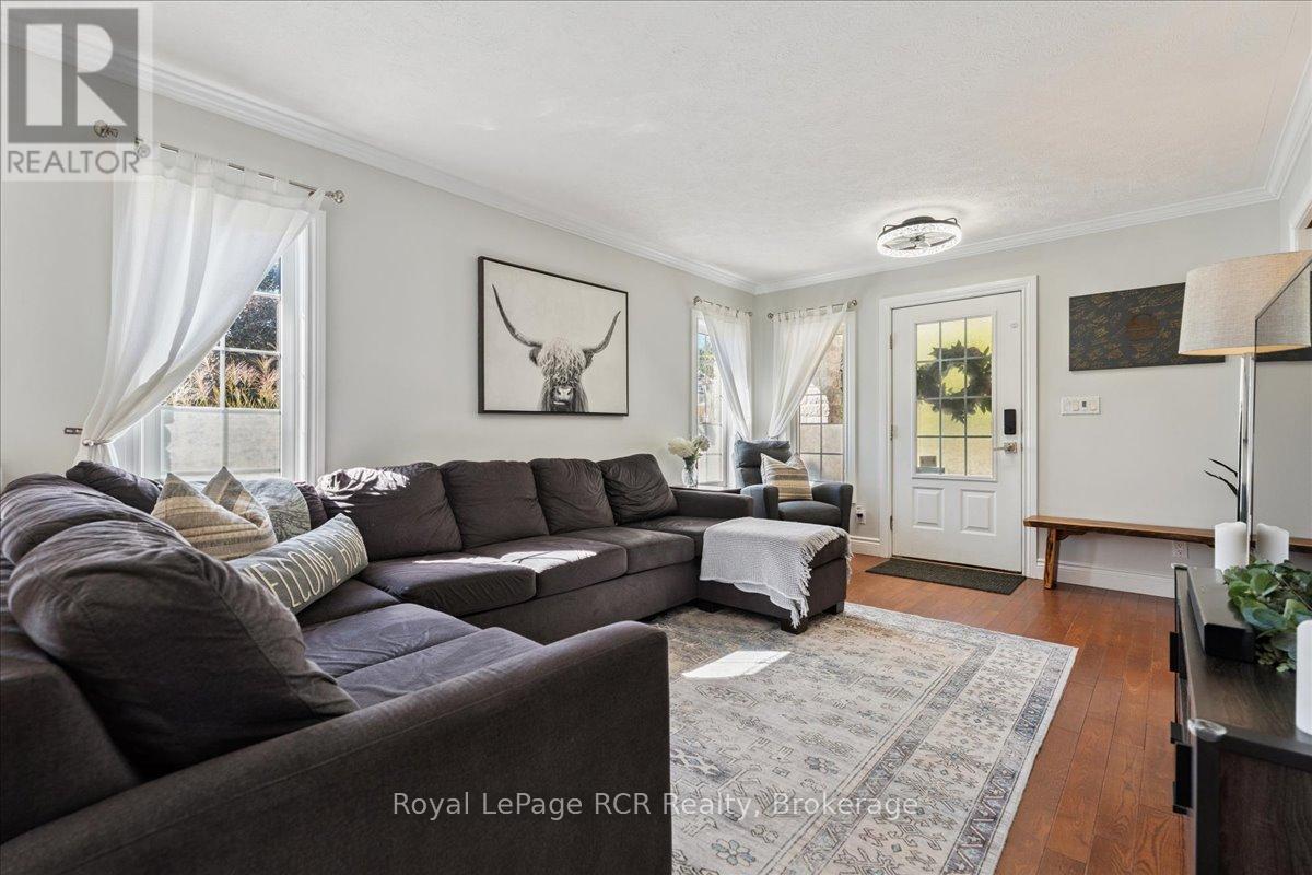 1807 8th Avenue W, Owen Sound, Ontario  N4K 0A7 - Photo 7 - X12457378