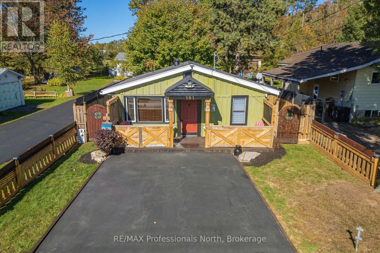 161 Quebec Street, Bracebridge, Ontario  P1L 1E3 - Photo 17 - X12457388