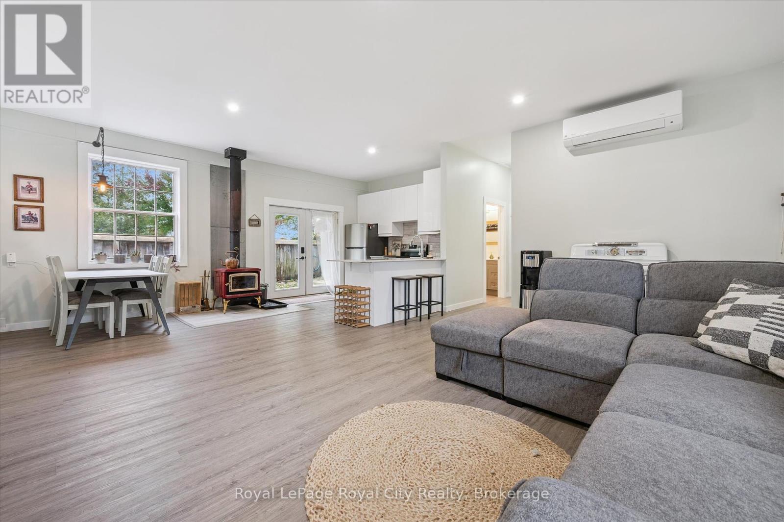 7907 Sixteenth Line, Wellington North, Ontario  N0G 1A0 - Photo 33 - X12457391