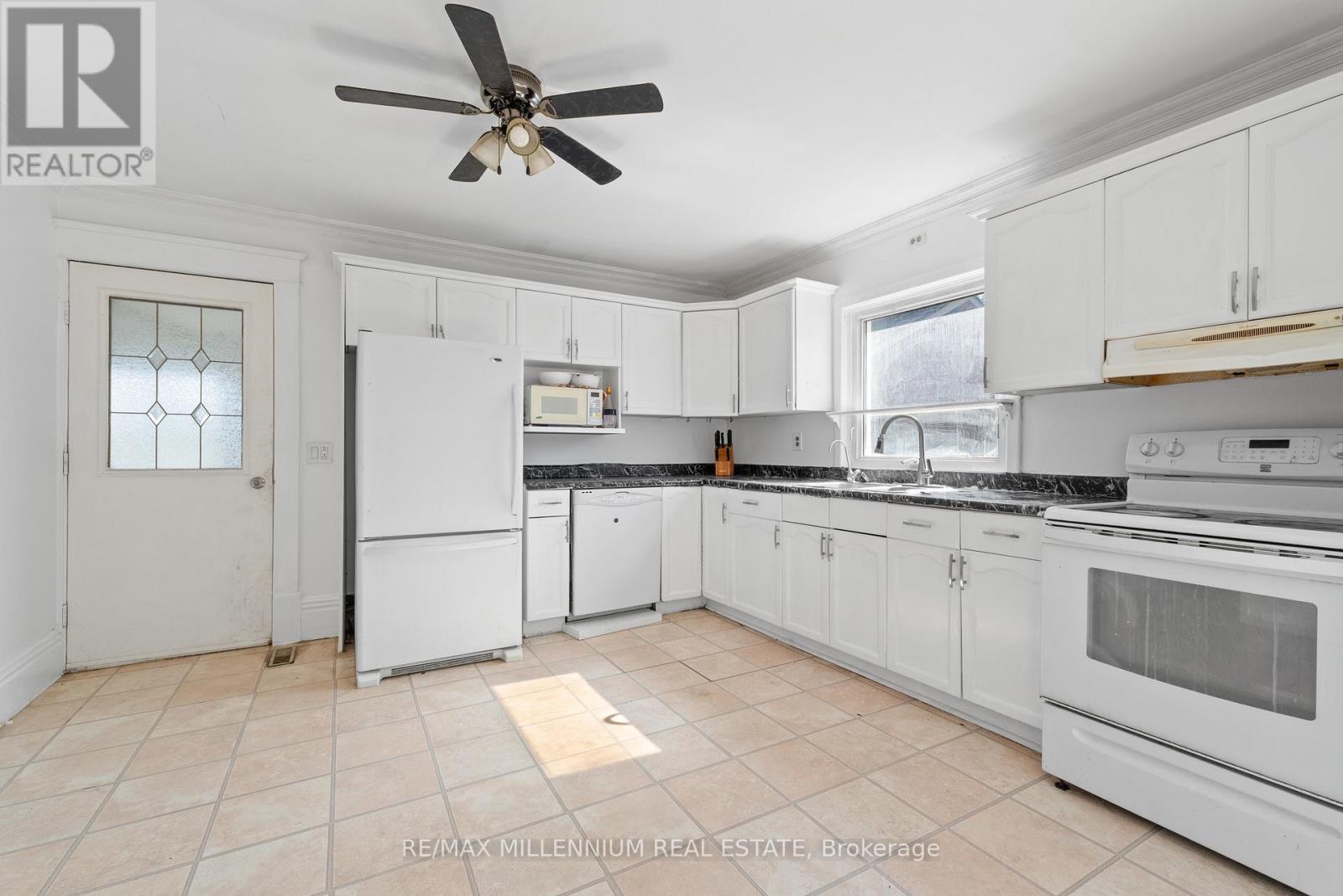 2157 Keene Road, Otonabee-South Monaghan, Ontario  K9J 6X9 - Photo 9 - X12457272