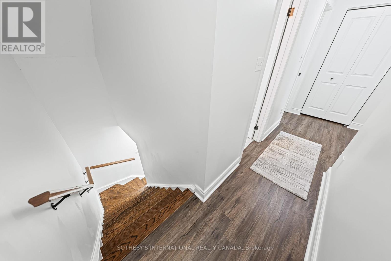 64 Glenbrook Crescent, Cambridge, Ontario  N1R 7Z2 - Photo 22 - X12457277