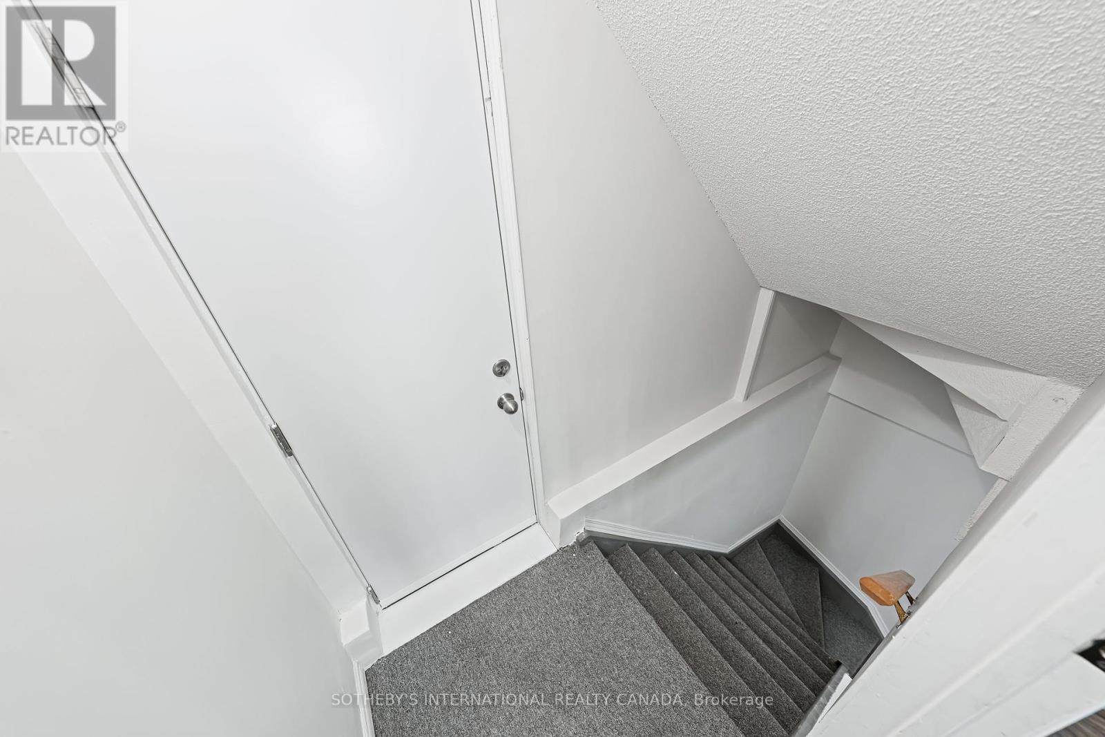 64 Glenbrook Crescent, Cambridge, Ontario  N1R 7Z2 - Photo 32 - X12457277